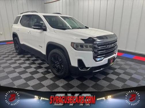 2023 GMC Acadia AWD AT4