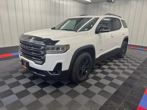 2023 GMC Acadia AWD AT4