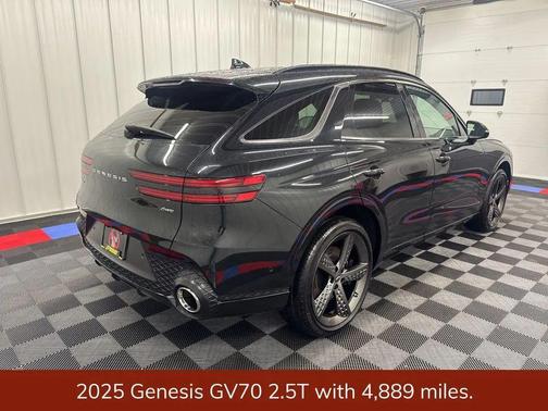 2025 Genesis GV70 2.5T AWD