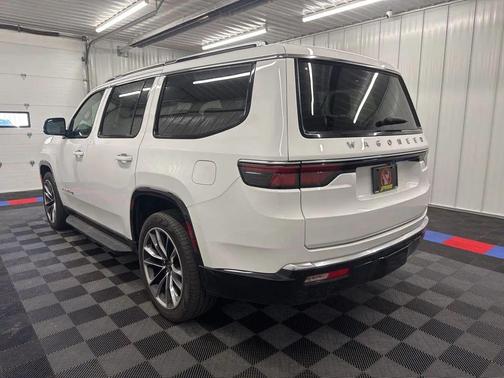 Bright White Clearcoat 2024 Jeep Wagoneer Series II 4x4