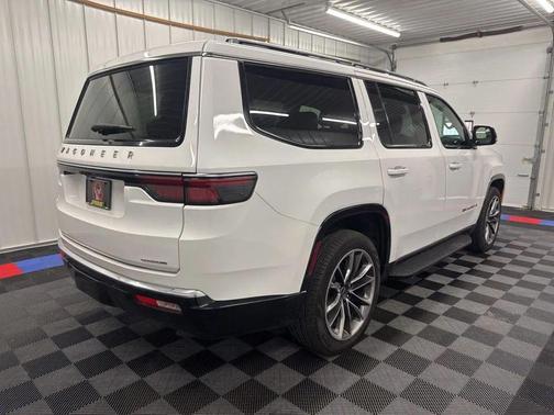 Bright White Clearcoat 2024 Jeep Wagoneer Series II 4x4
