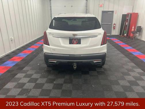 2023 Cadillac XT5 Premium Luxury