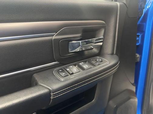 2022 RAM 1500 Classic Warlock Quad Cab 4x4 6'4' Box