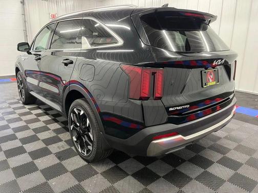 Ebony Black 2025 Kia Sorento EX