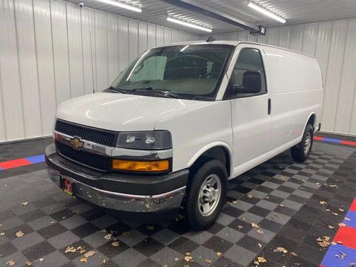 2022 Chevrolet Express 2500 RWD 2500 Regular Wheelbase WT