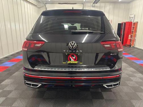 2022 Volkswagen Tiguan 2.0T SEL R-Line 4MOTION