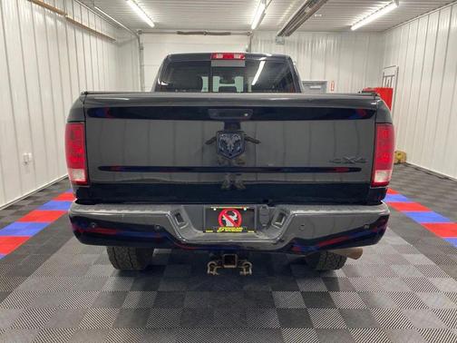 2017 RAM 2500 Big Horn Crew Cab 4x4 6'4' Box
