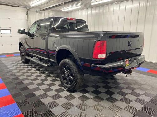 2017 RAM 2500 Big Horn Crew Cab 4x4 6'4' Box