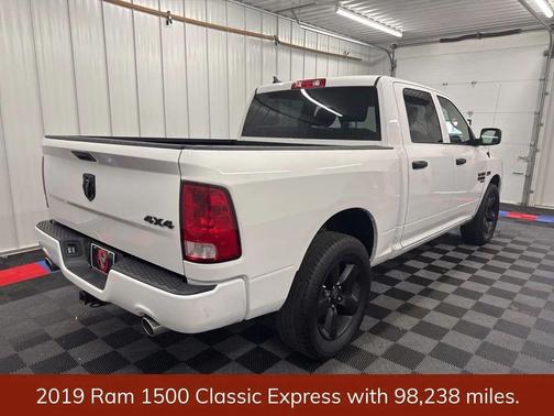 Bright White Clearcoat 2019 RAM 1500 Express