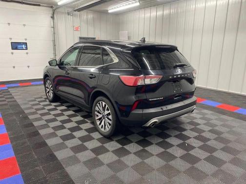2021 Ford Escape Titanium
