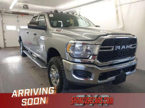 2022 RAM 2500 Tradesman Crew Cab 4x4 8' Box