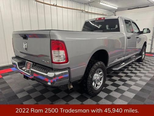 2022 RAM 2500 Tradesman Crew Cab 4x4 8' Box