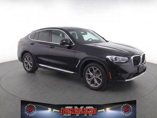 2025 BMW X4 xDrive30i