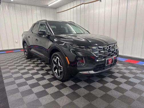 Phantom Black 2024 Hyundai SANTA CRUZ Limited