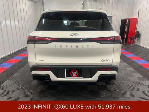 Majestic White 2023 INFINITI QX60 Luxe
