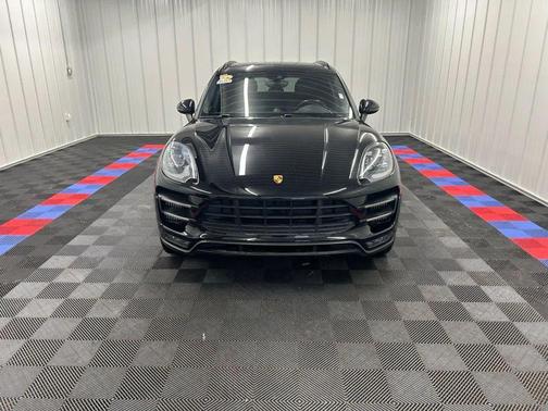 2017 Porsche Macan Turbo