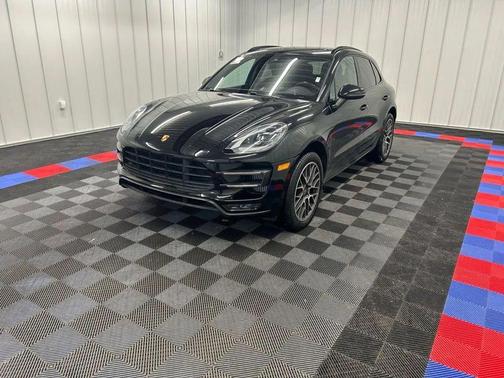 2017 Porsche Macan Turbo