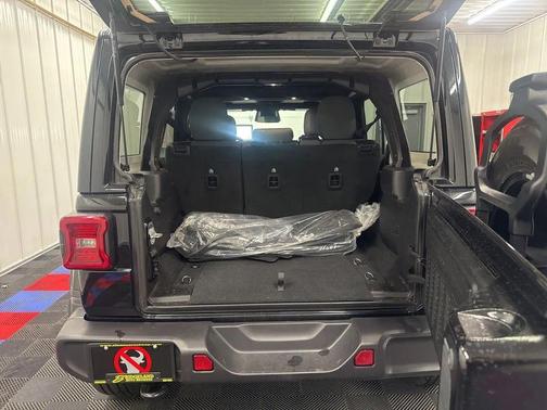 Black Clearcoat 2025 Jeep Wrangler 4xe Sahara