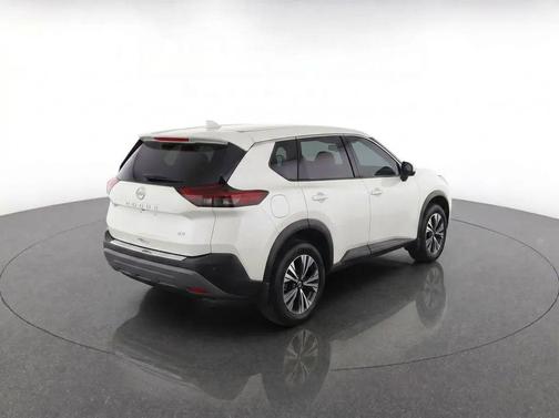 Pearl White Tricoat 2023 Nissan Rogue SV