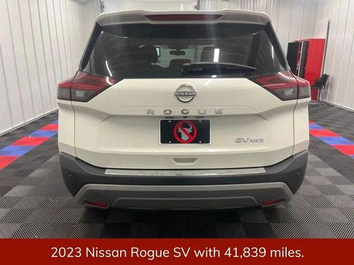 Pearl White Tricoat 2023 Nissan Rogue SV