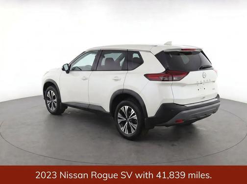 Pearl White Tricoat 2023 Nissan Rogue SV