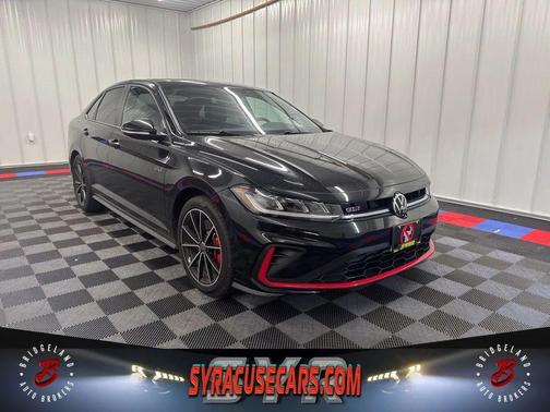 Deep Black Pearl 2025 Volkswagen Jetta GLI 2.0T Autobahn