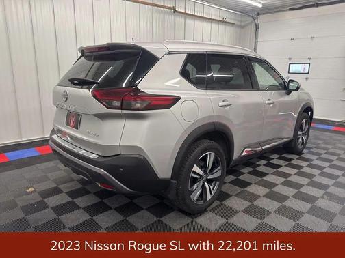 Brilliant Silver Metallic 2023 Nissan Rogue SL