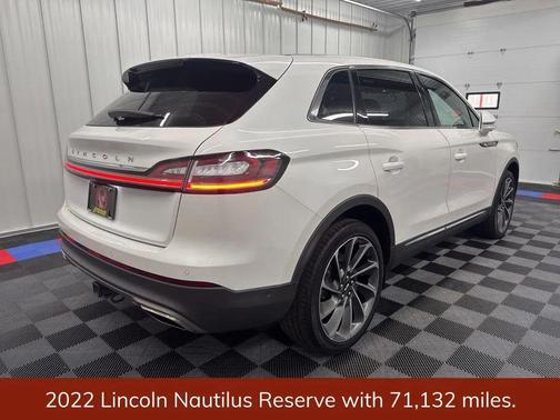 2022 Lincoln Nautilus Reserve
