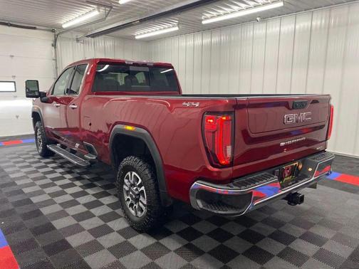 2022 GMC Sierra 2500 SLT