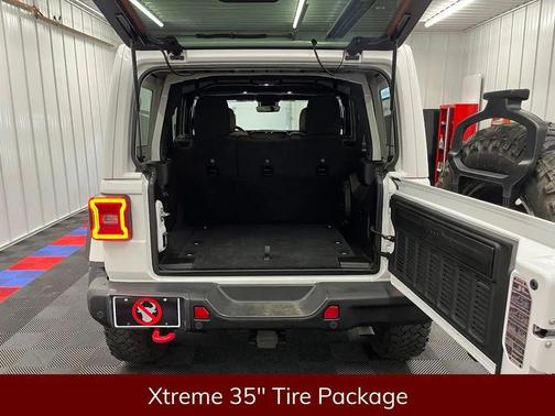 Bright White Clearcoat 2024 Jeep Wrangler Rubicon