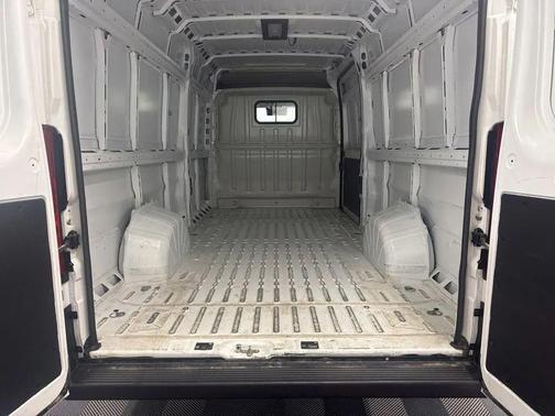 Bright White Clearcoat 2025 RAM ProMaster 3500 High Roof