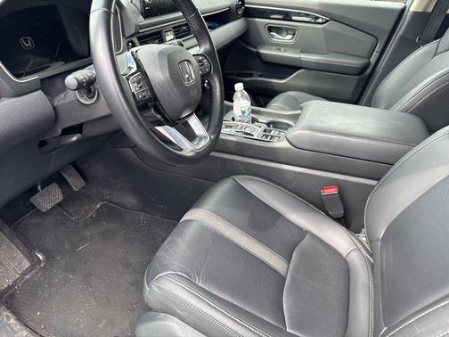 Sonic Gray Pearl 2024 Honda Pilot Touring 8-Passenger