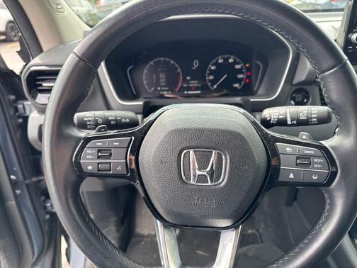 Sonic Gray Pearl 2024 Honda Pilot Touring 8-Passenger