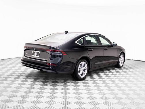 2025 Honda Accord LX 1.5T