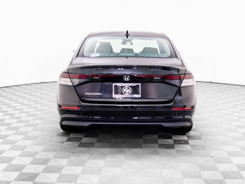 2025 Honda Accord LX 1.5T