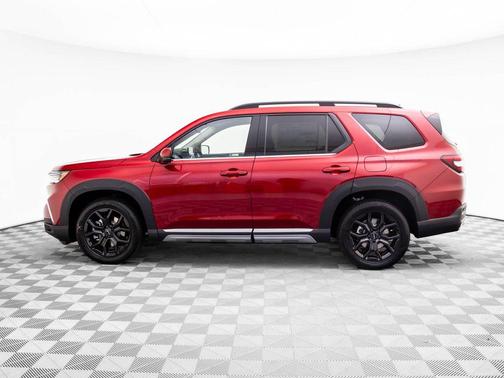 2025 Honda Pilot Touring 8-Passenger