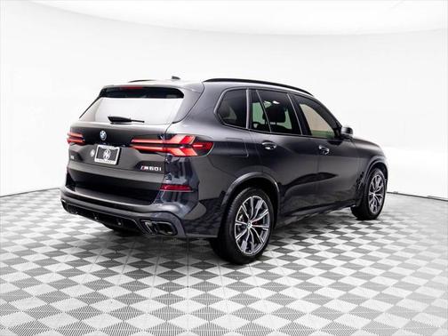 2024 BMW X5 M60i