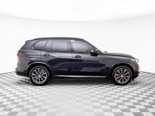 2024 BMW X5 M60i