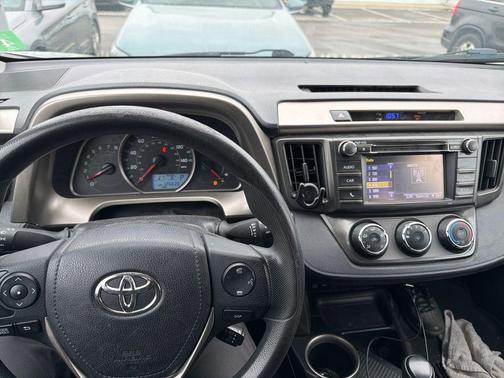 2014 Toyota RAV4 LE