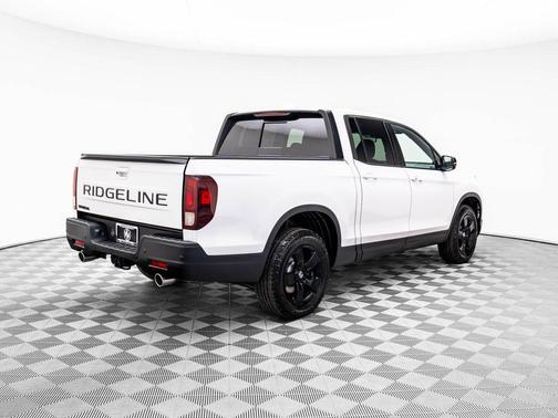 2025 Honda Ridgeline Black