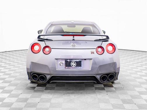 2014 Nissan GT-R Premium