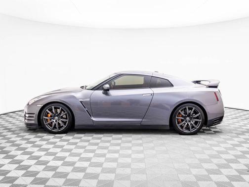 2014 Nissan GT-R Premium