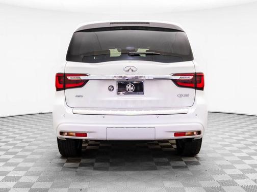 2021 INFINITI QX80 SENSORY AWD