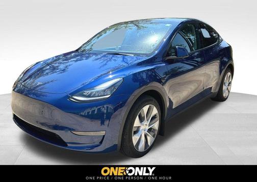 2022 Tesla Model Y Long Range Dual Motor All-Wheel Drive