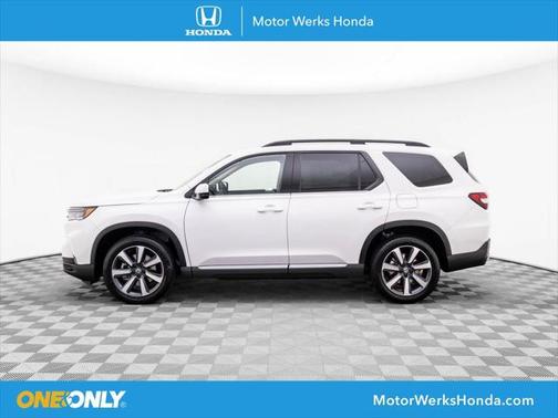 2025 Honda Pilot Touring 8-Passenger