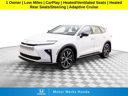 2025 Toyota Crown Signia XLE