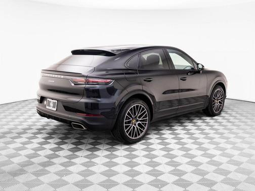 2021 Porsche Cayenne Cayenne