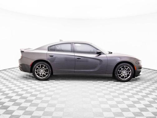 2017 Dodge Charger SXT