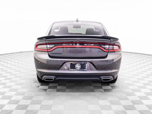 2017 Dodge Charger SXT