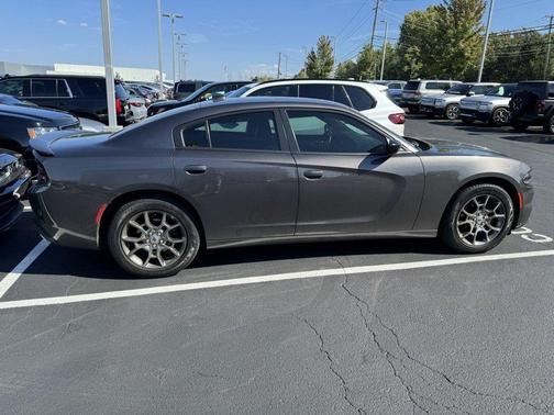 2017 Dodge Charger SXT